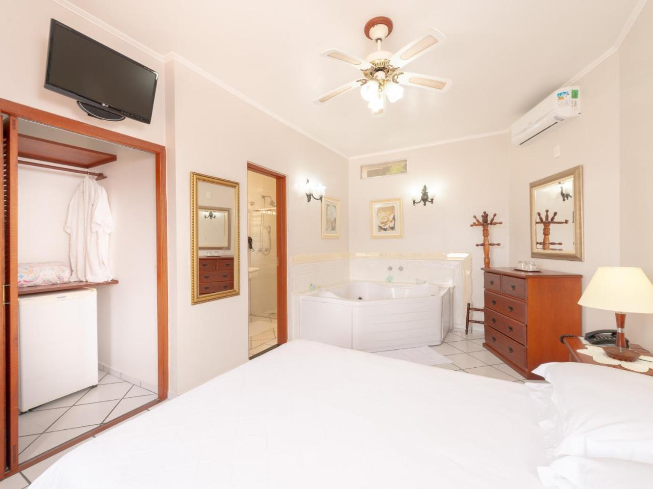 Hotel Guanumbis Ilhabela Exterior photo